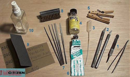 tools.jpg (27427 bytes)